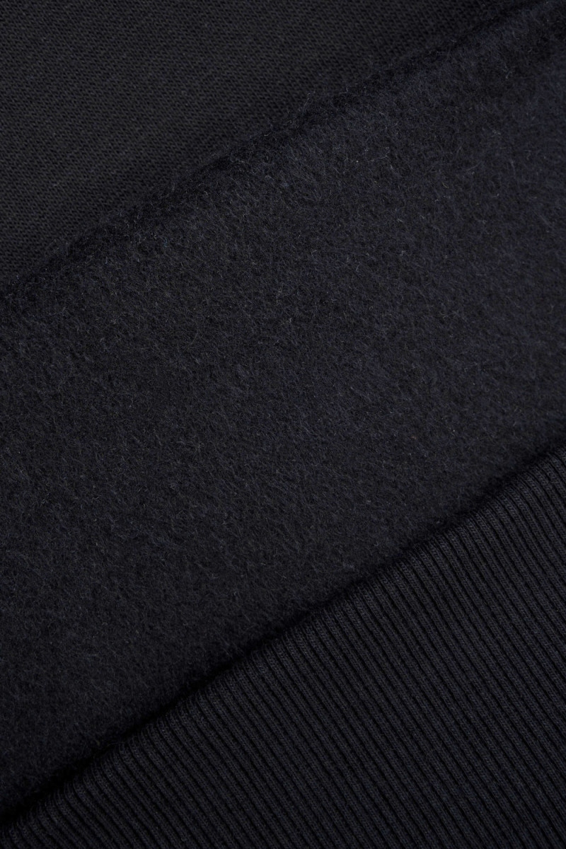 Czarna bluza REGULAR z nadrukiem z przodu