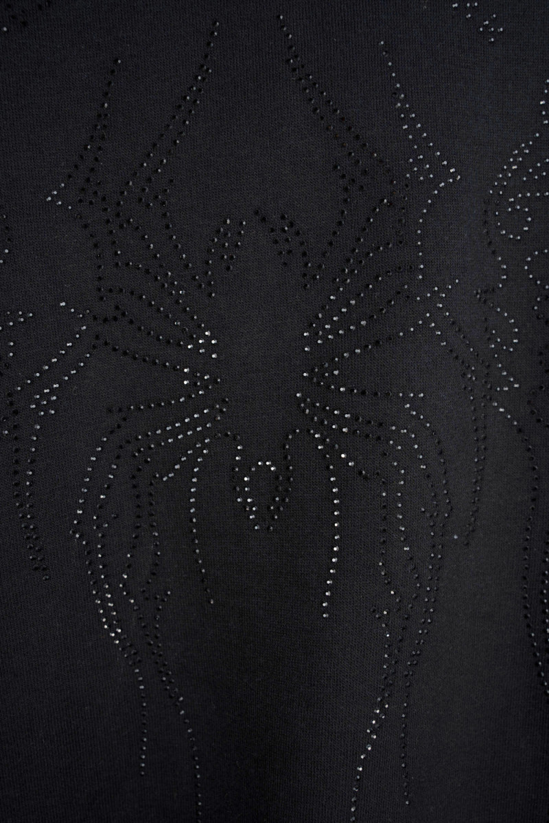 Czarna bluza BOXY z kapturem z aplikacją z dżetów z tyłu