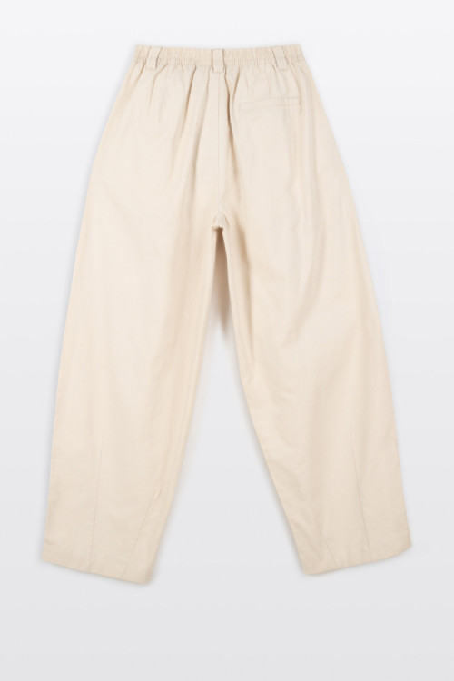 Kremowe spodnie materiałowe BAGGY z zakładkami