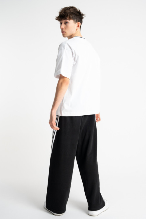 Czarne spodnie dresowe WIDE LEG z kontrastowymi paskami na nogawkach