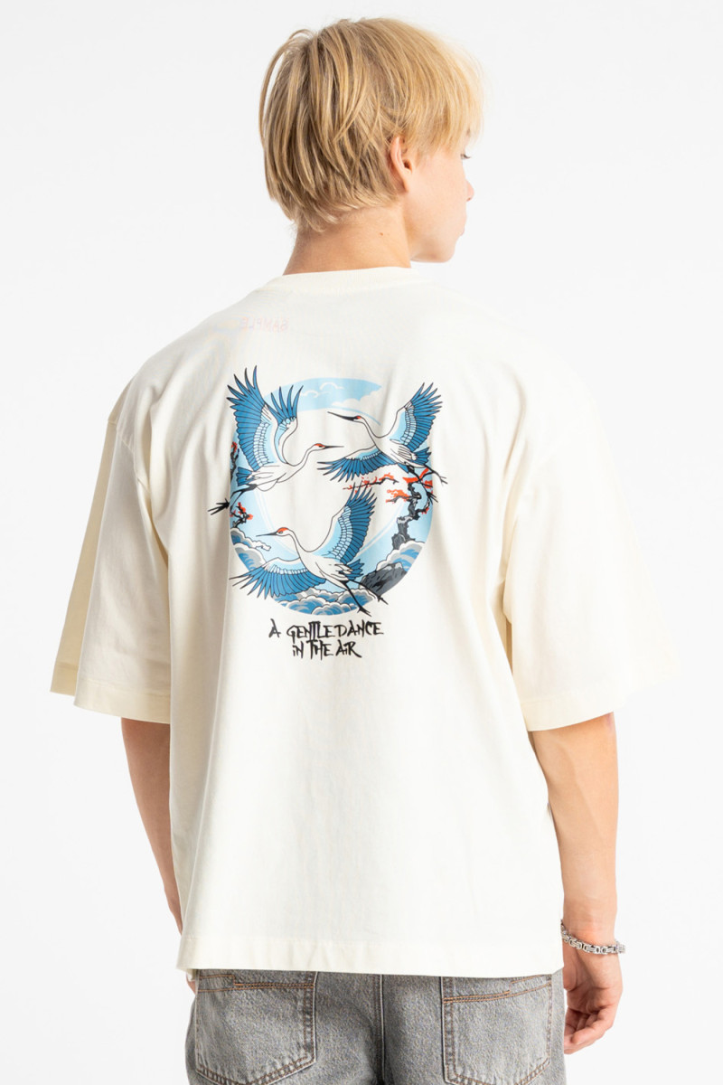 Kremowy t-shirt LOOSE z autorską grafiką z tyłu