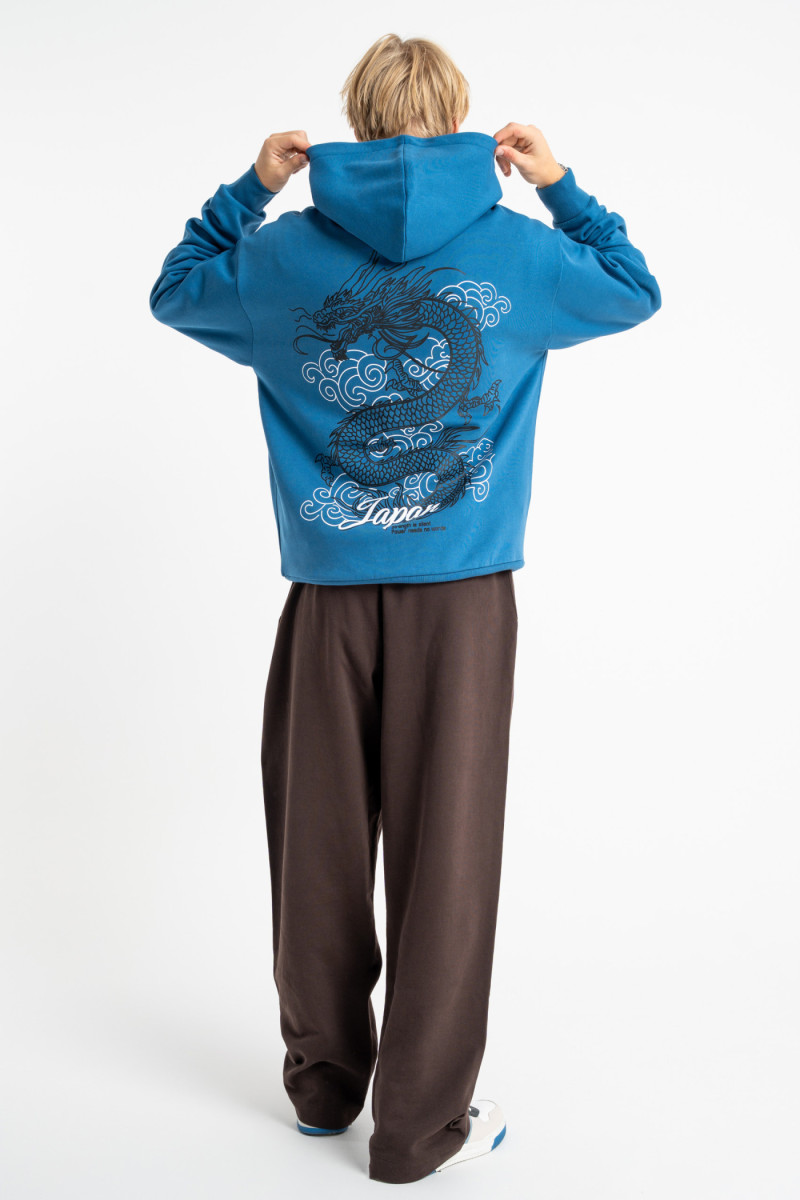 Niebieska bluza REGULAR z autorską grafiką z tyłu