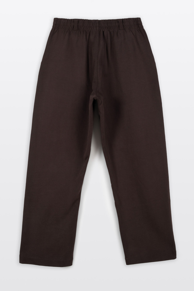 Brązowe spodnie dresowe bez ściągacza na dole