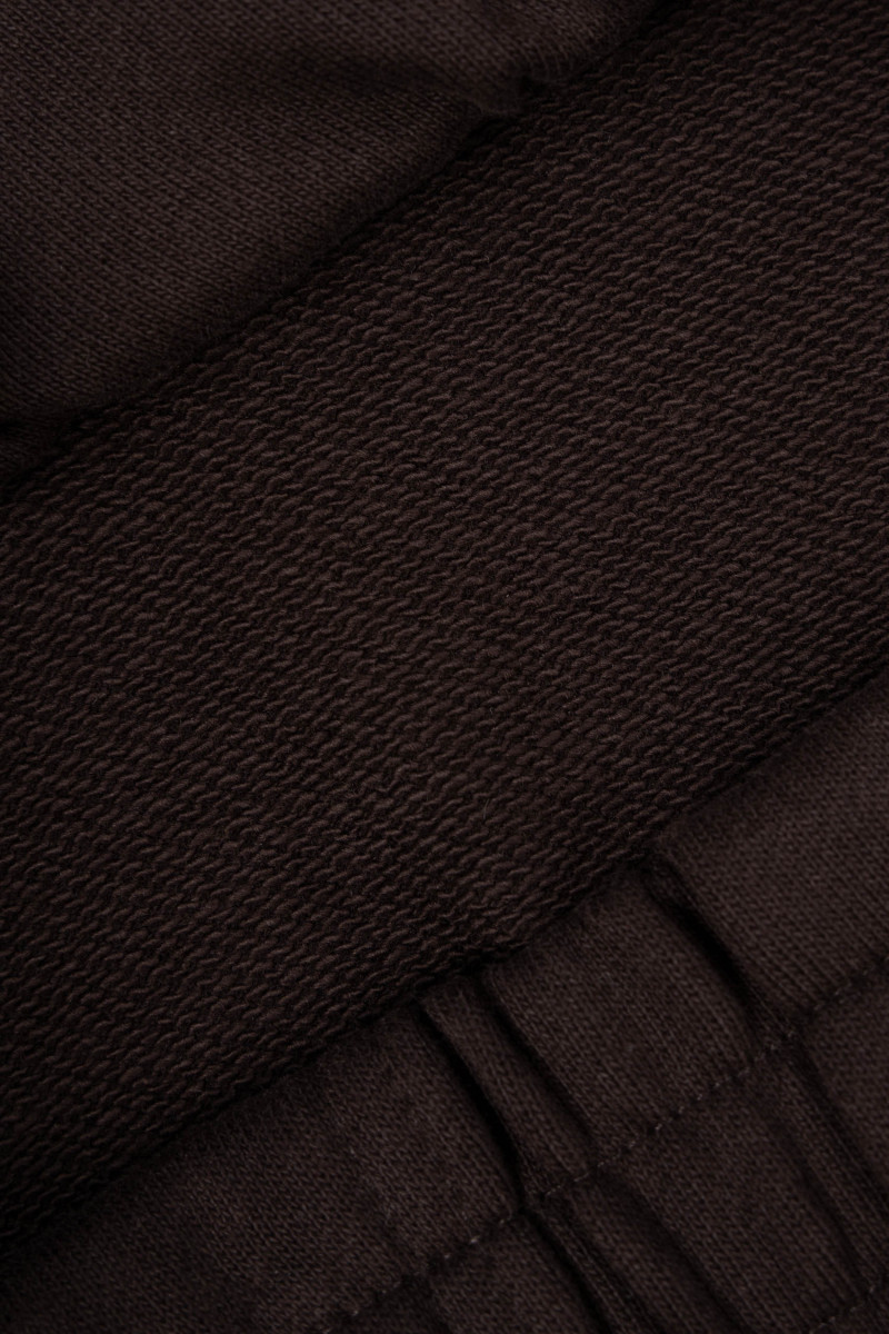 Brązowe spodnie dresowe bez ściągacza na dole