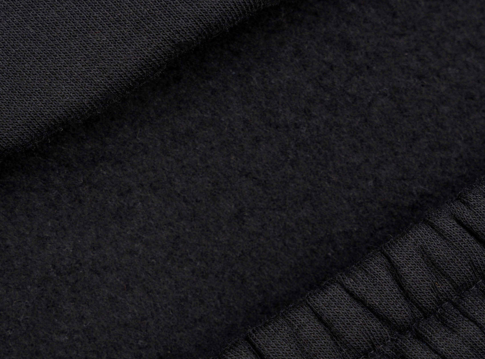 Czarne spodnie dresowe OVERSIZE z regulacją szerokości dołu