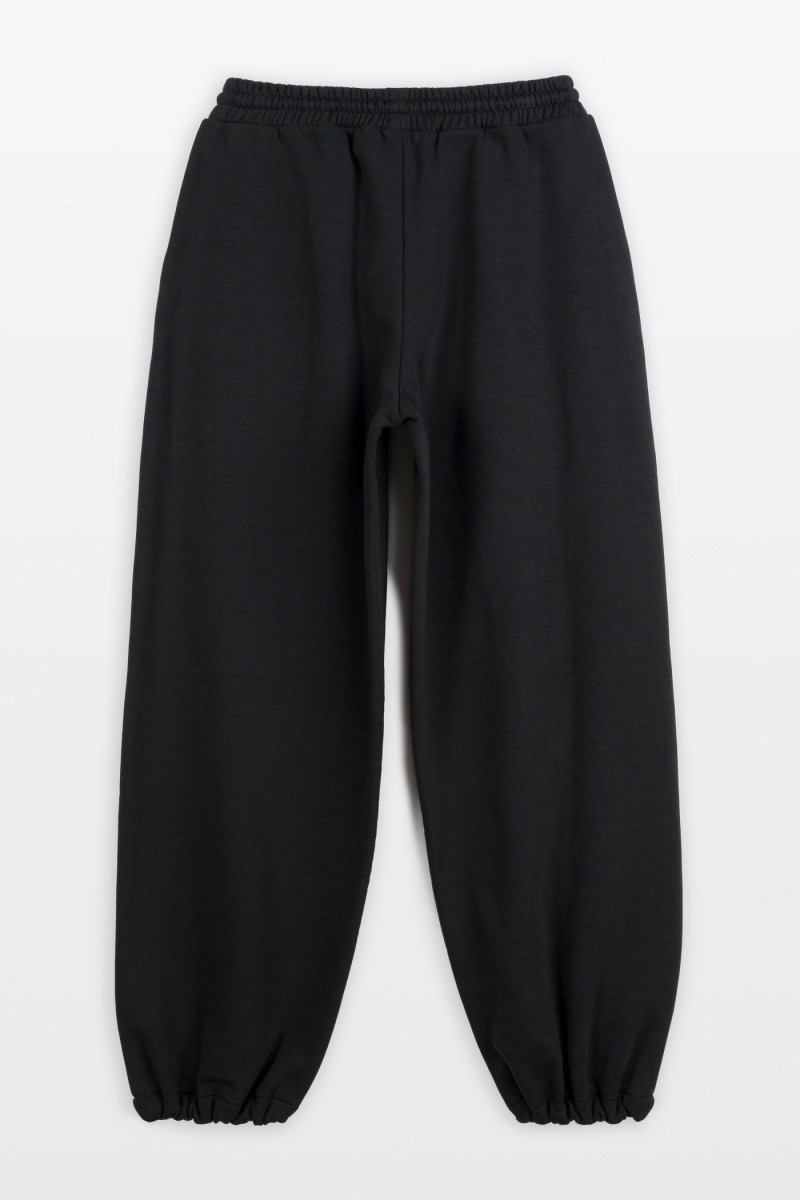 Czarne spodnie dresowe OVERSIZE z regulacją szerokości dołu
