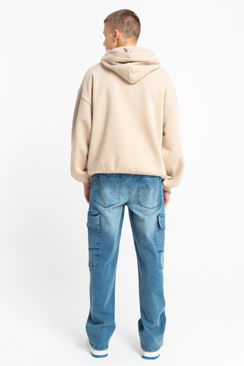 Beżowa bluza REGULAR z minimalistycznym haftem z przodu