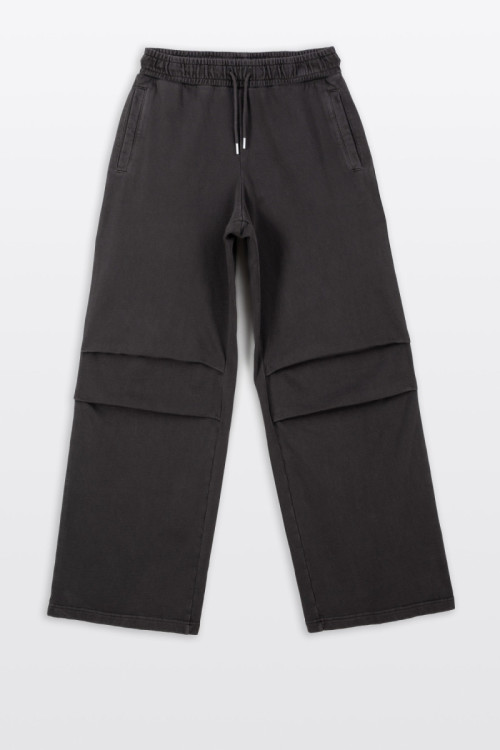 Brązowe spodnie dresowe  WIDE LEG z zaszewkami na kolanach