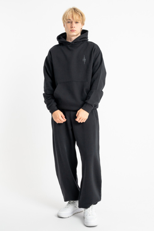 Czarne spodnie dresowe OVERSIZE z minimalistycznym nadrukiem