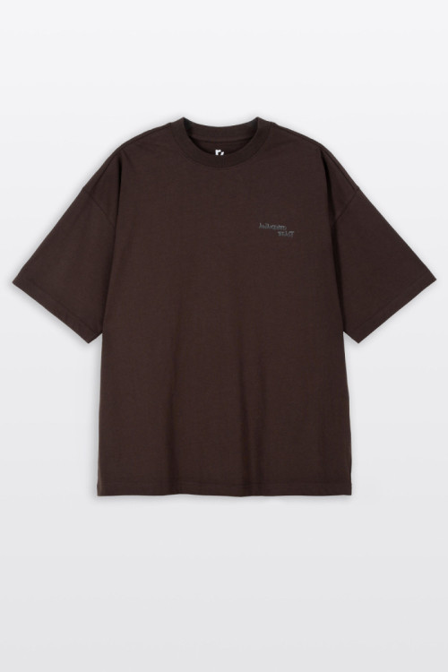 Brązowy t-shirt OVERSIZE z autorską grafiką z tyłu