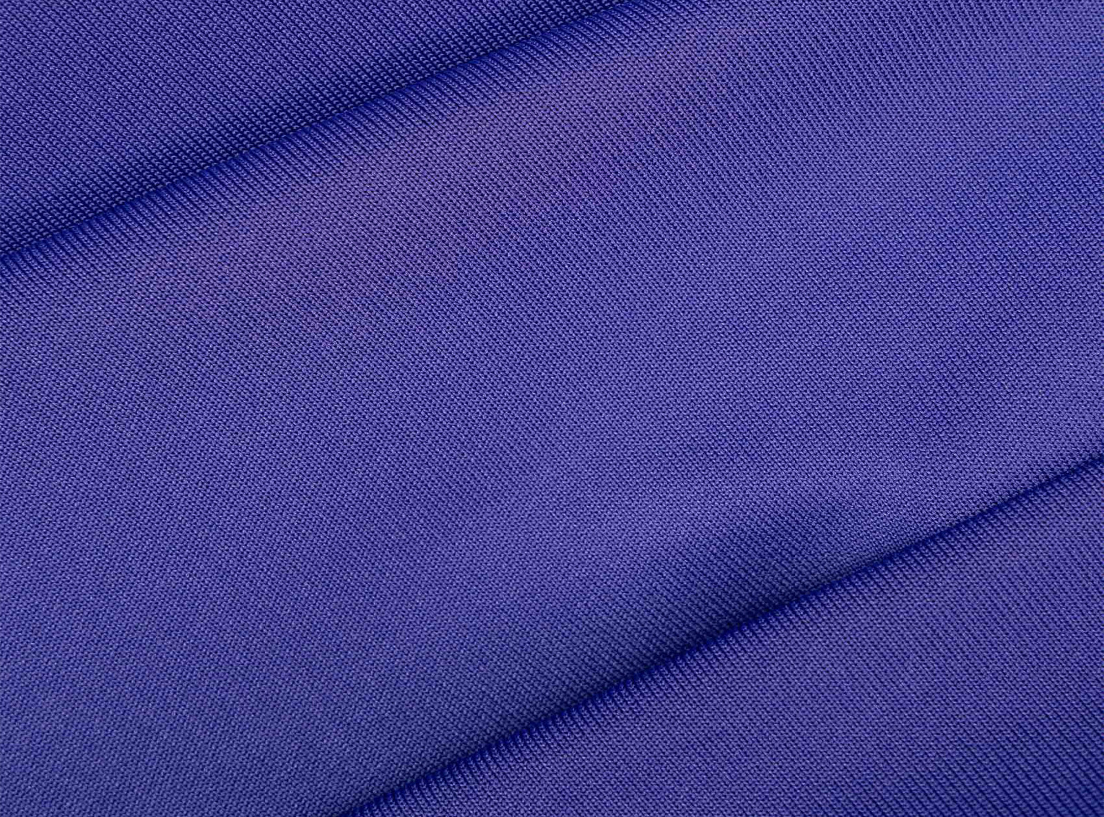 Fioletowa bluza z kontrastowymi lampasami na rękawach