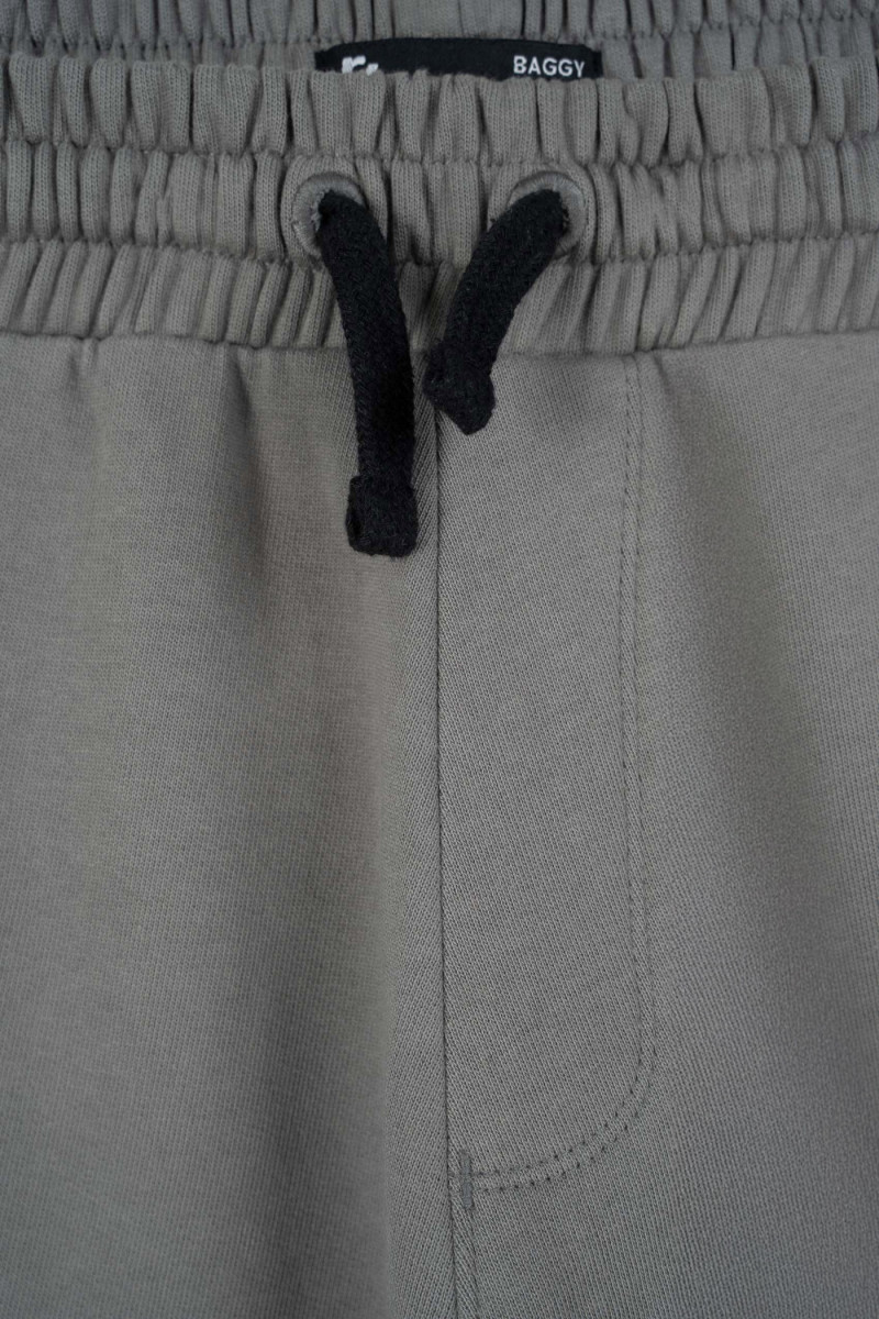 Ciemnoszare spodnie dresowe BAGGY z modnymi przeszyciami