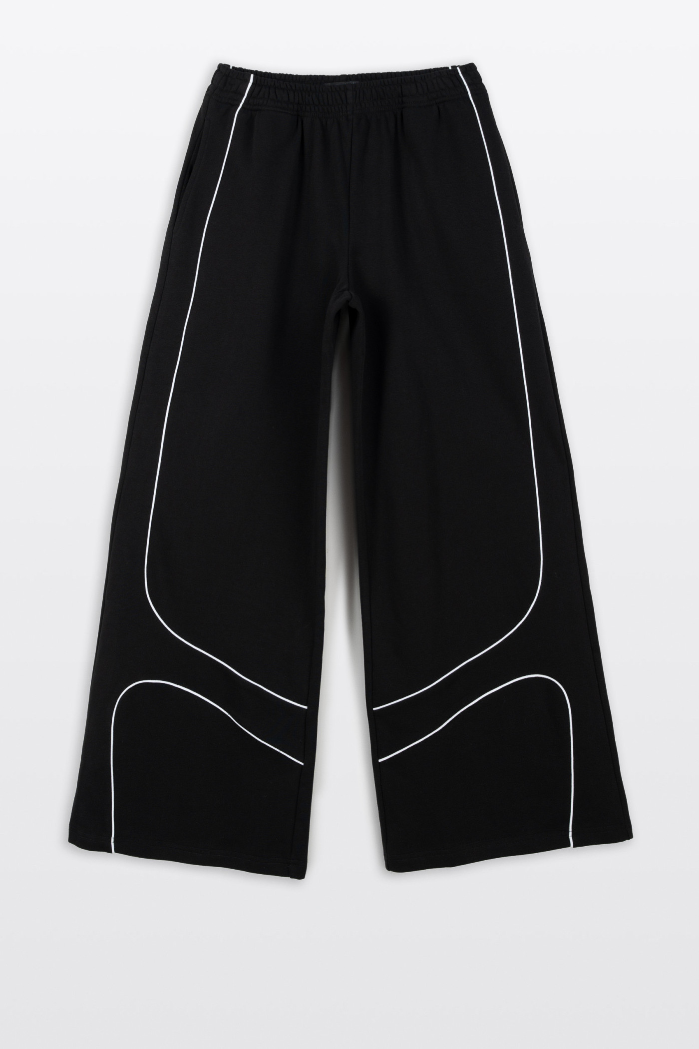 Czarne spodnie dresowe WIDE LEG z kontrastowymi wypustkami podkreślające cięcia