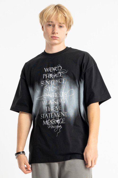 Czarny t-shirt OVERSIZE z autorską grafiką z przodu