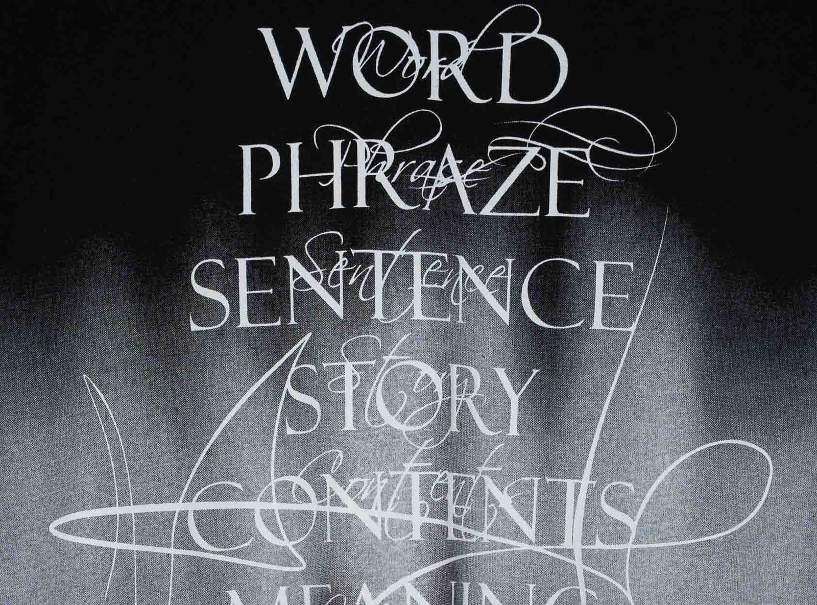 Czarny t-shirt OVERSIZE z autorską grafiką z przodu