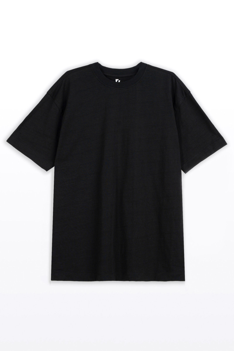 Czarny t-shirt LOOSE z autorską grafiką z tyłu