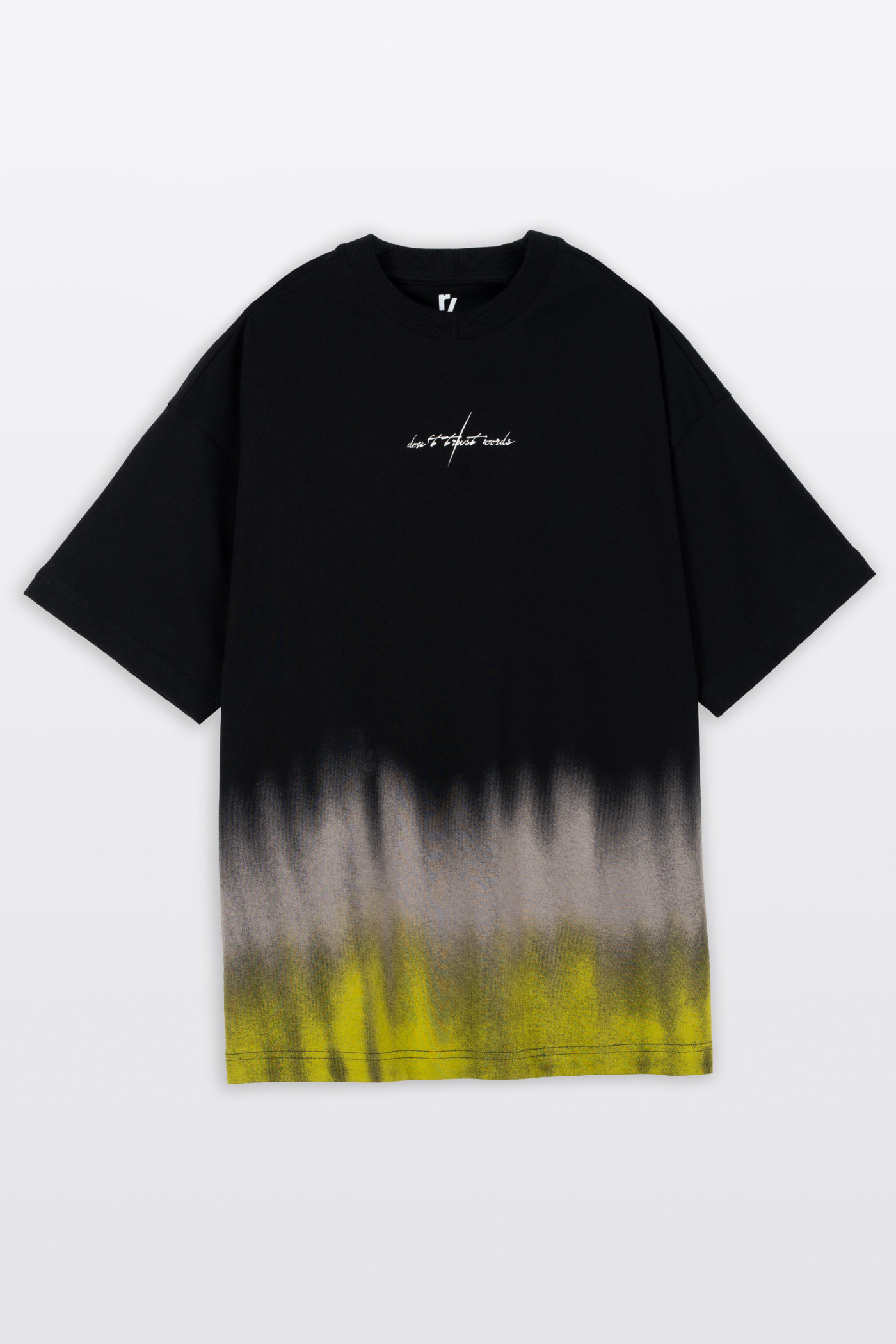 Czarny t-shirt OVERSIZE z nadrukiem na całości