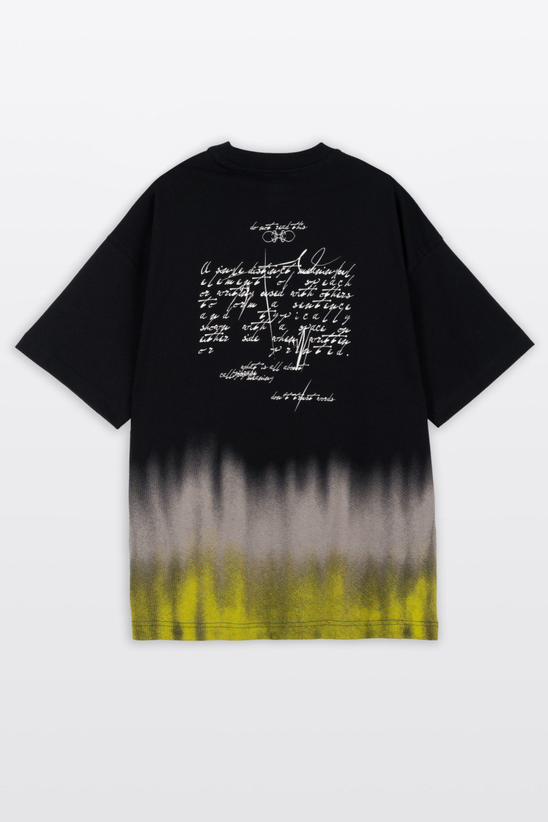 Czarny t-shirt OVERSIZE z nadrukiem na całości