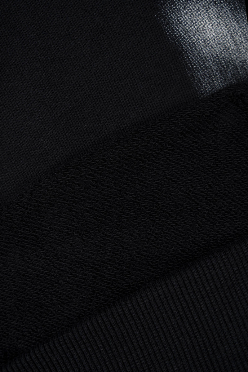 Czarna bluza REGULAR z kapturem z autorska grafiką z tyłu