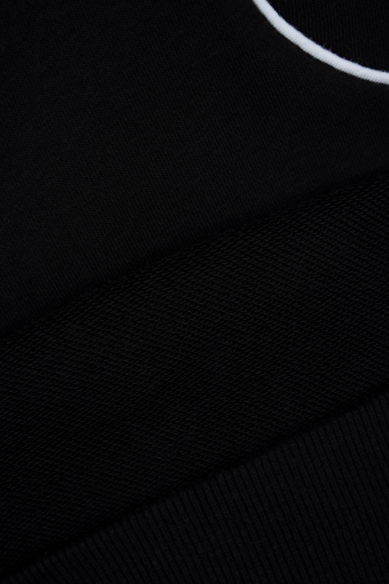 Czarna bluza BOXY z kapturem z kontrastowymi wypustkami podkreślającymi cięcia