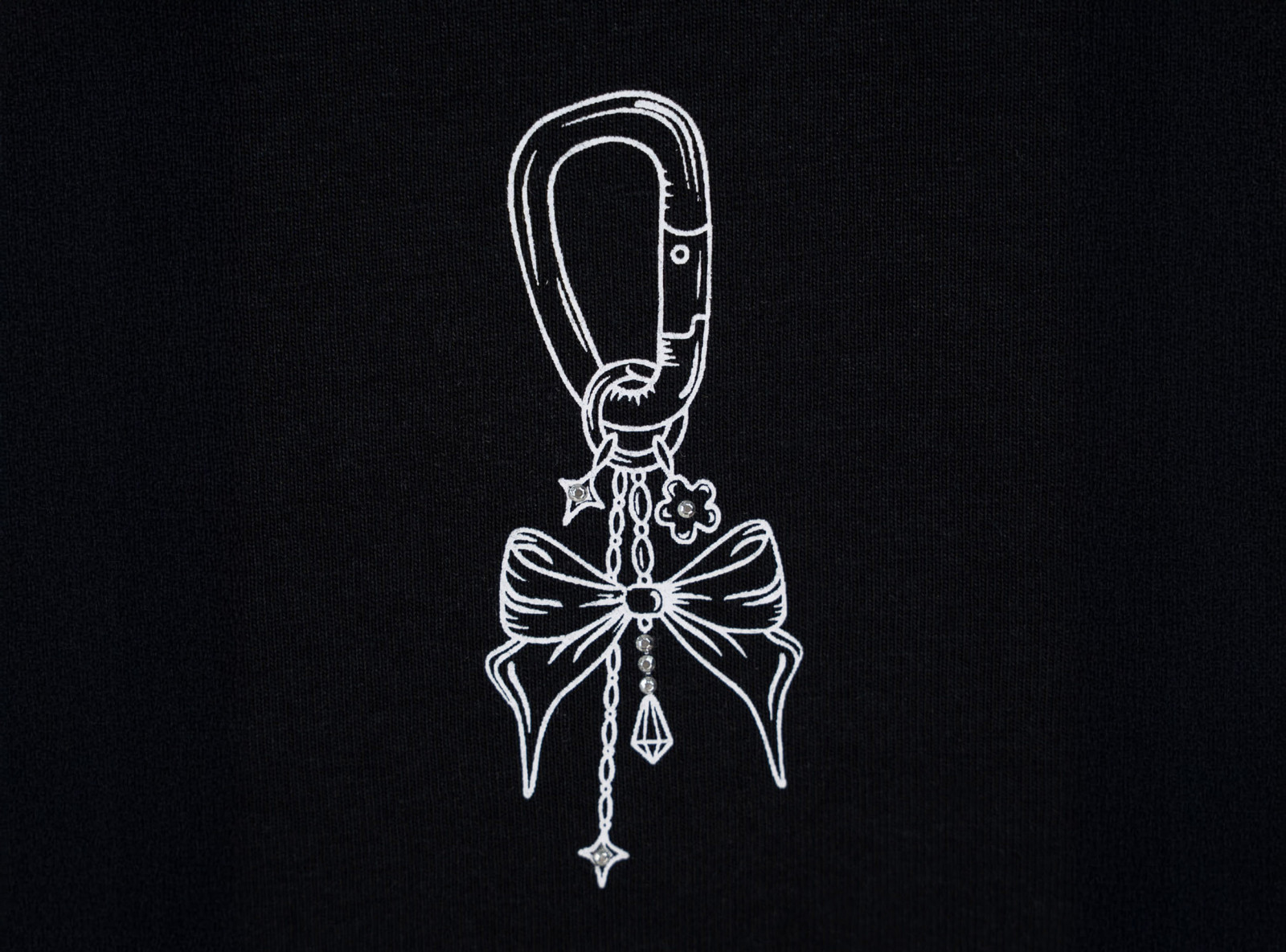 Czarny t-shirt OVERSIZE z minimalistyczną grafiką