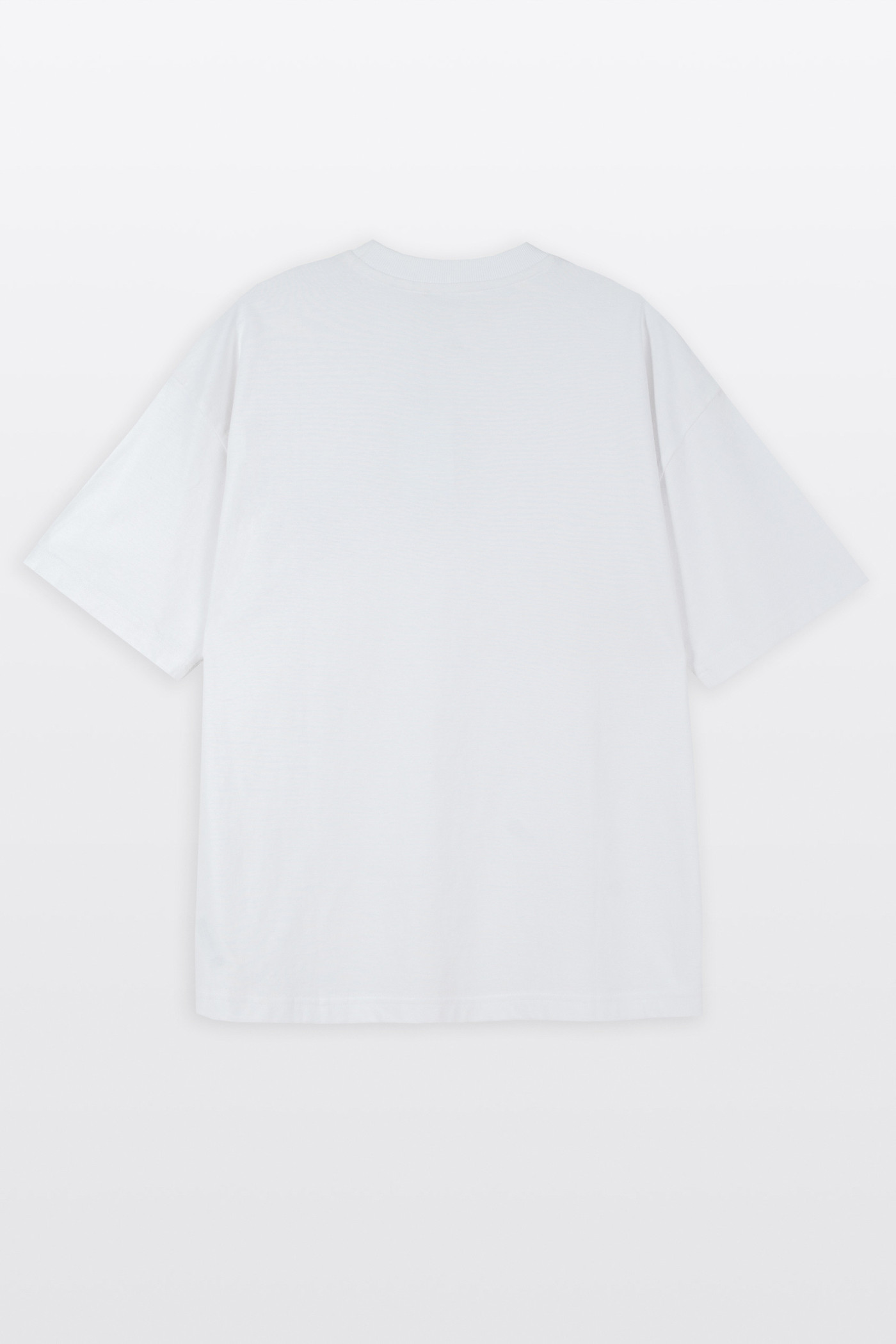 Biały t-shirt OVERSIZE z minimalistyczną grafiką