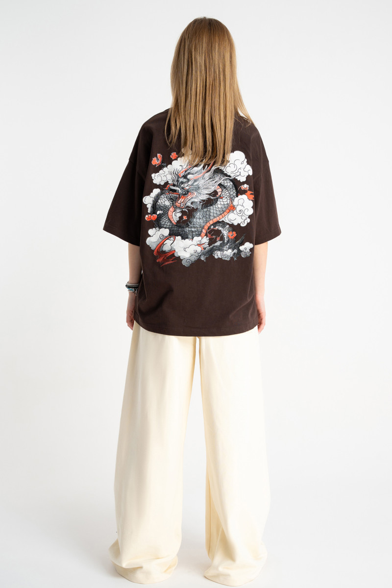 Brązowy t-shirt OVERSIZE z autorską grafiką z tyłu, seledynowy