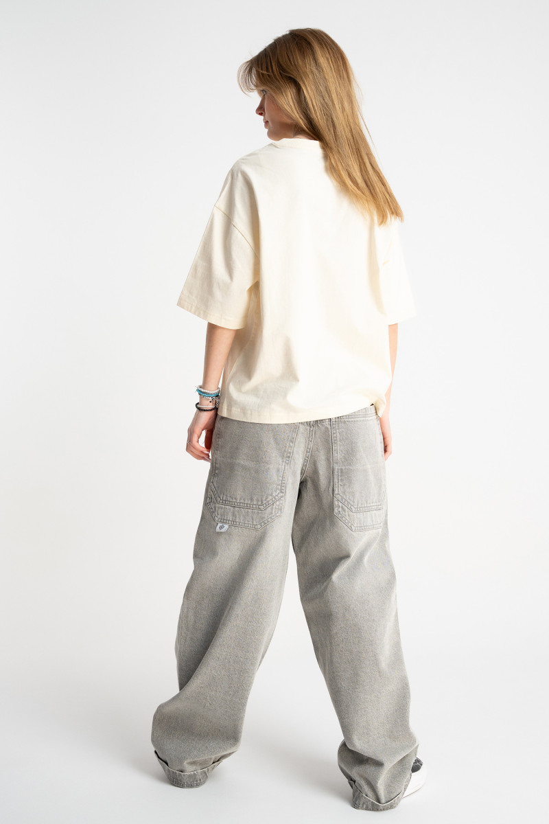 Kremowy t-shirt BOXY z autorską grafiką z przodu, beżowy