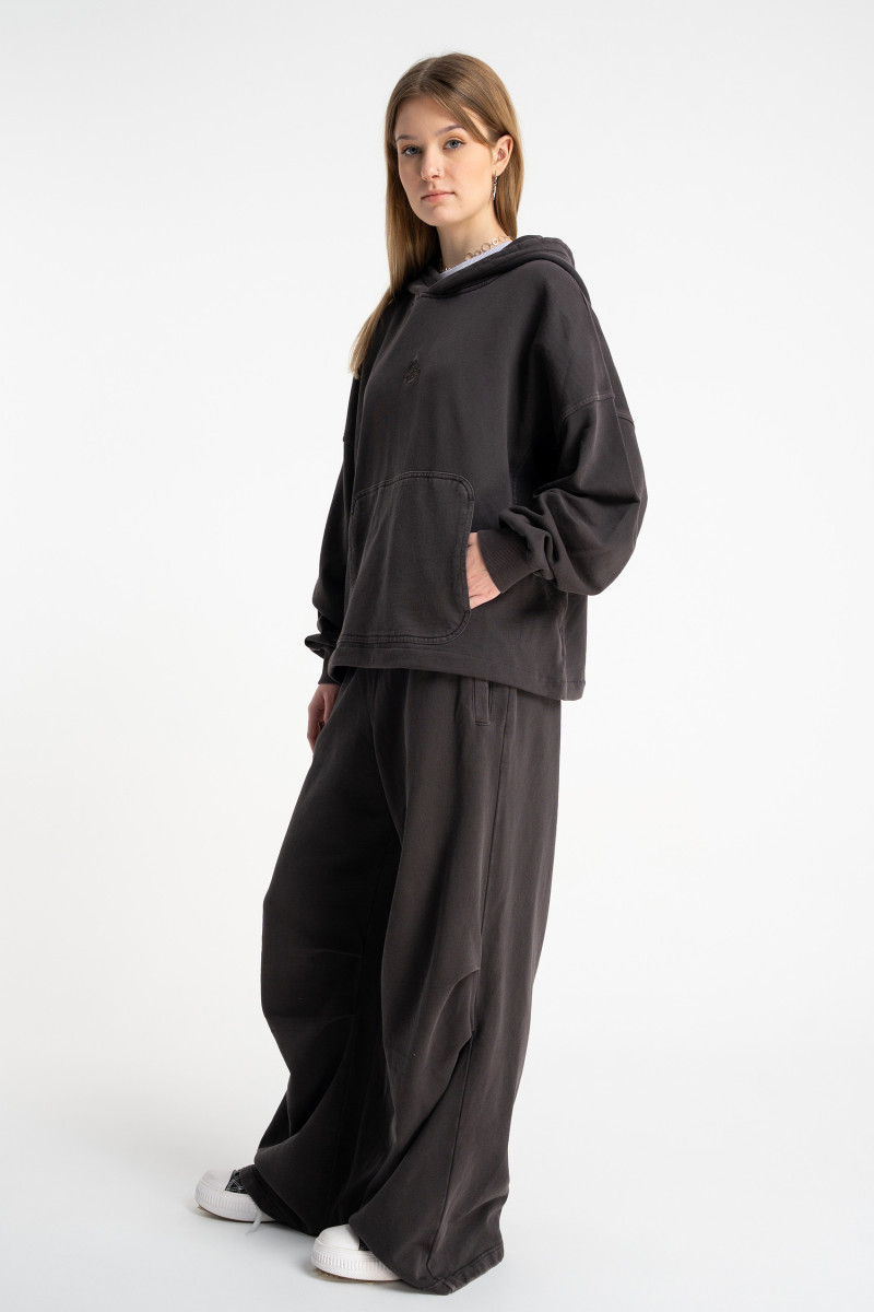 Brązowa bluza BOXY z minimalistycznym haftem, seledynowy