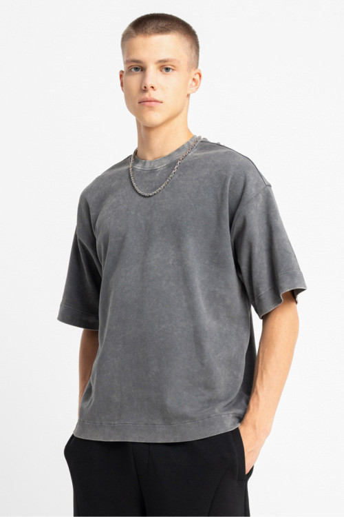 Szary t-shirt BOXY z efektem sprania