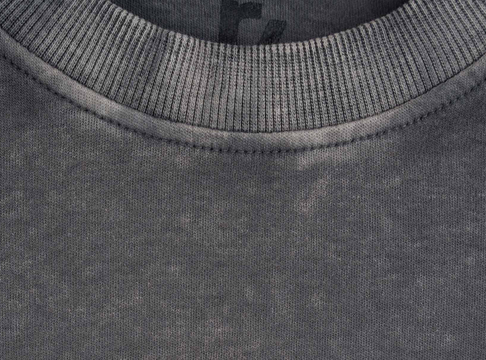 Szary t-shirt BOXY z efektem sprania