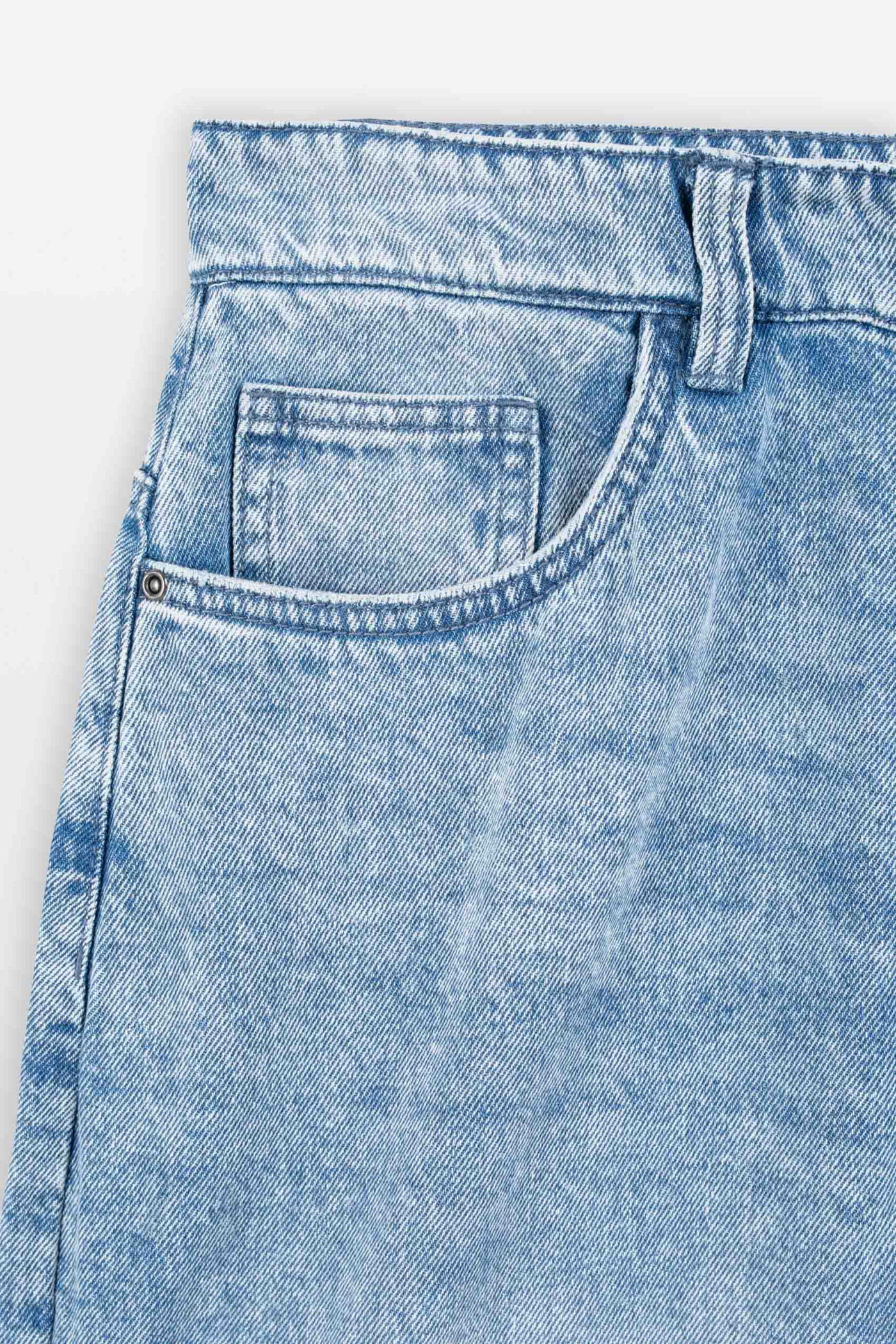 Niebieskie spodnie jeansowe SKATER z efektem sprania