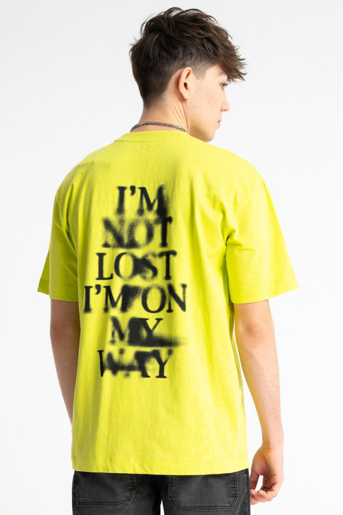 Limonkowy t-shirt LOOSE z autorską grafiką z tyłu