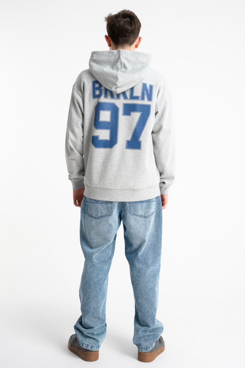 Szara bluza REGULAR z kapturem z autorską grafiką z tyłu