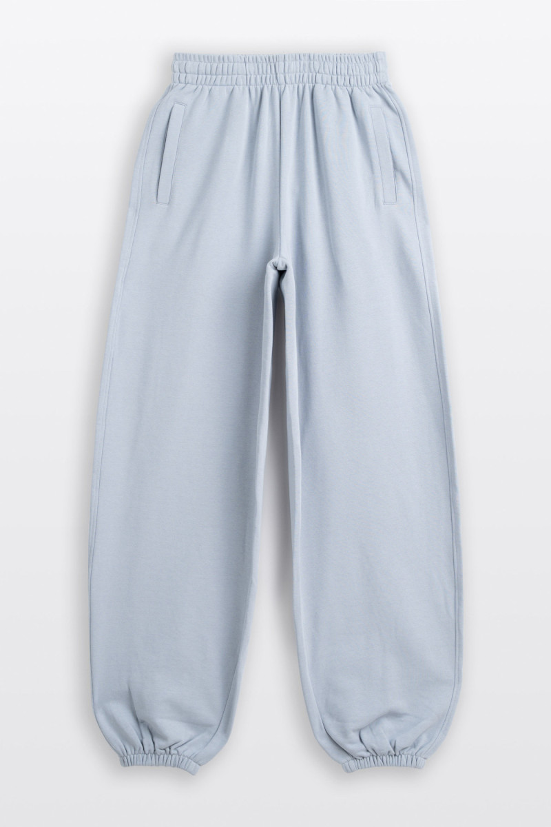 Jasnoniebieskie spodnie dresowe OVERSIZE bez nadruków
