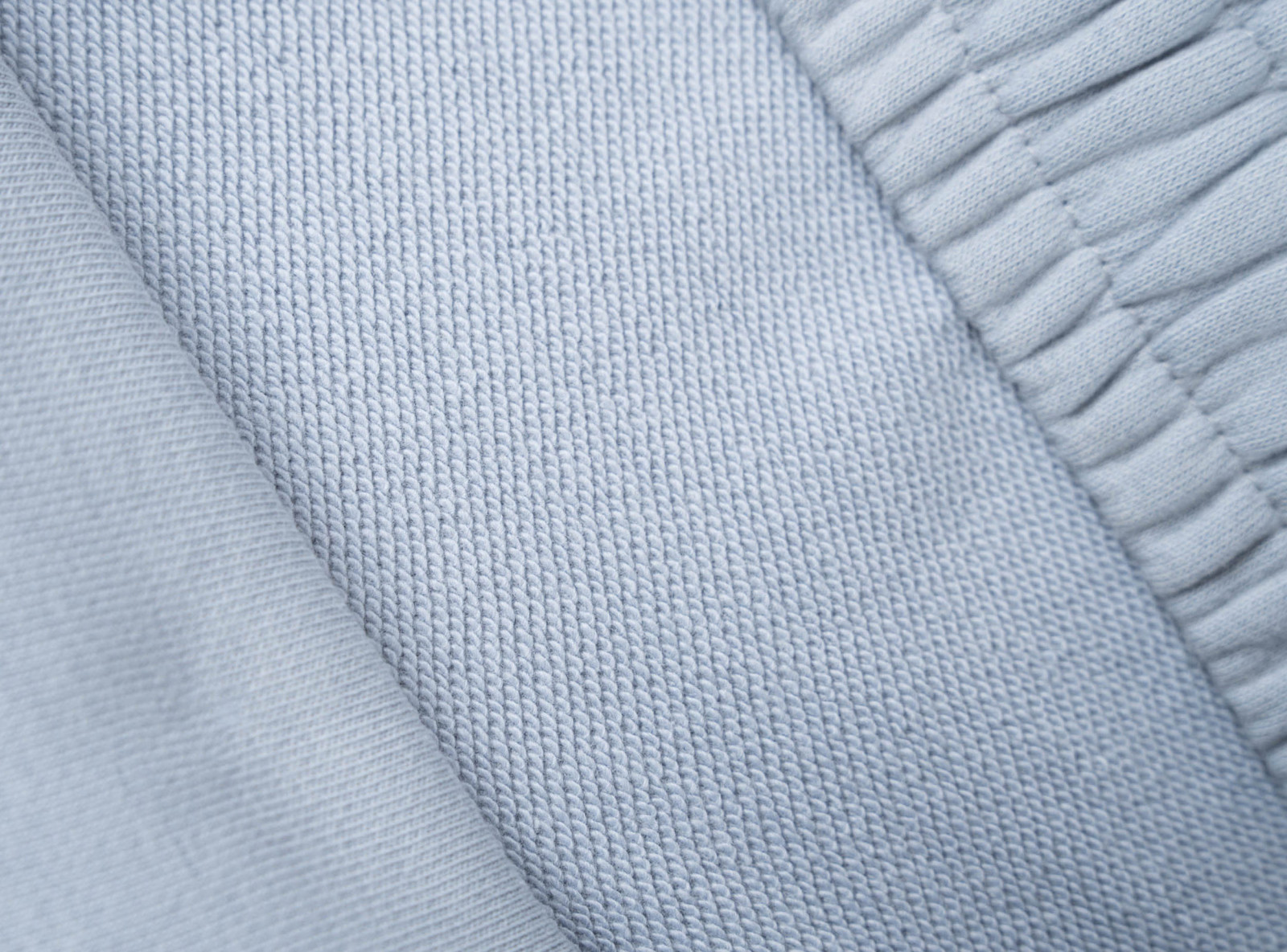 Jasnoniebieskie spodnie dresowe OVERSIZE bez nadruków