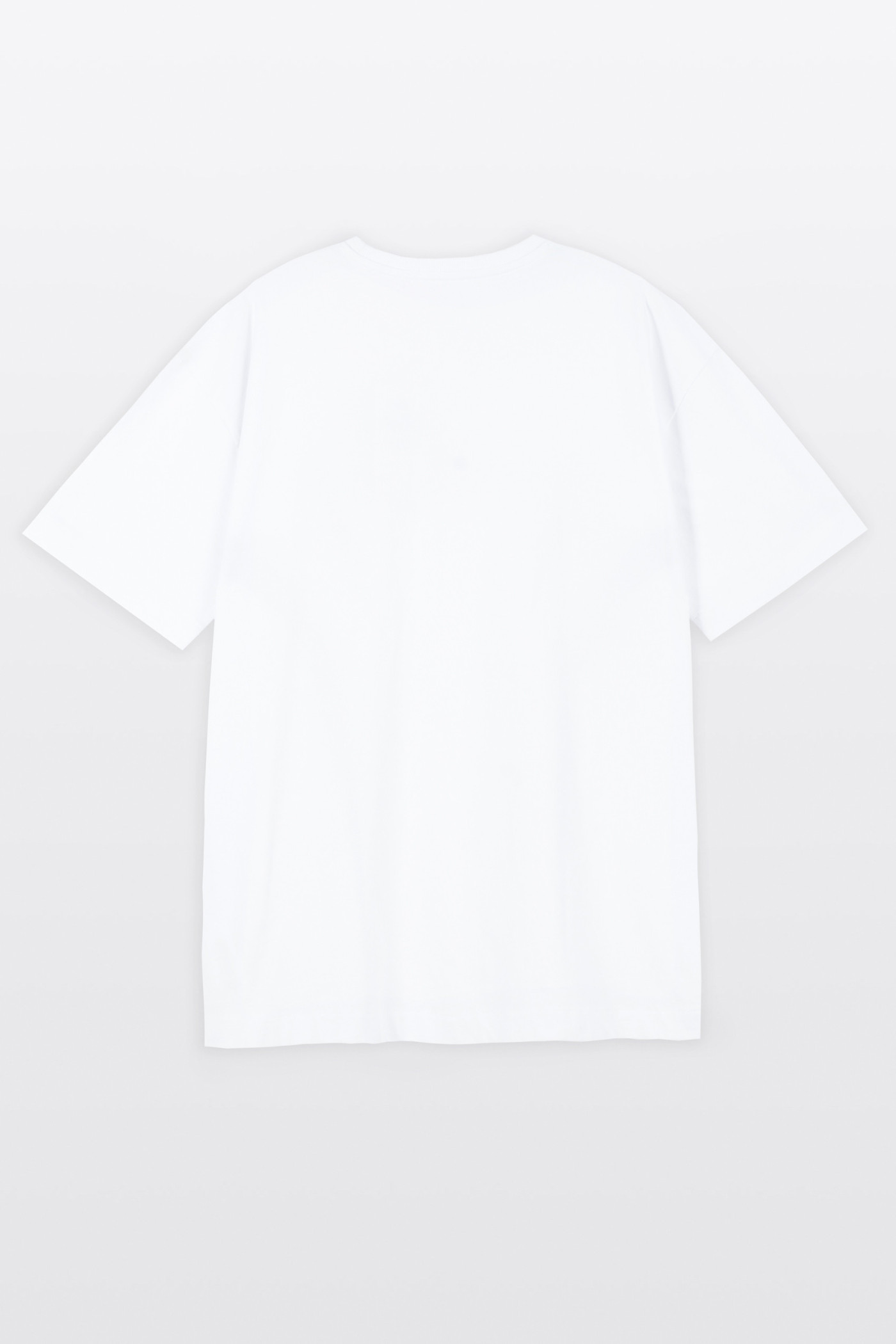 Biały t-shirt LOOSE z nadrukiem z przodu