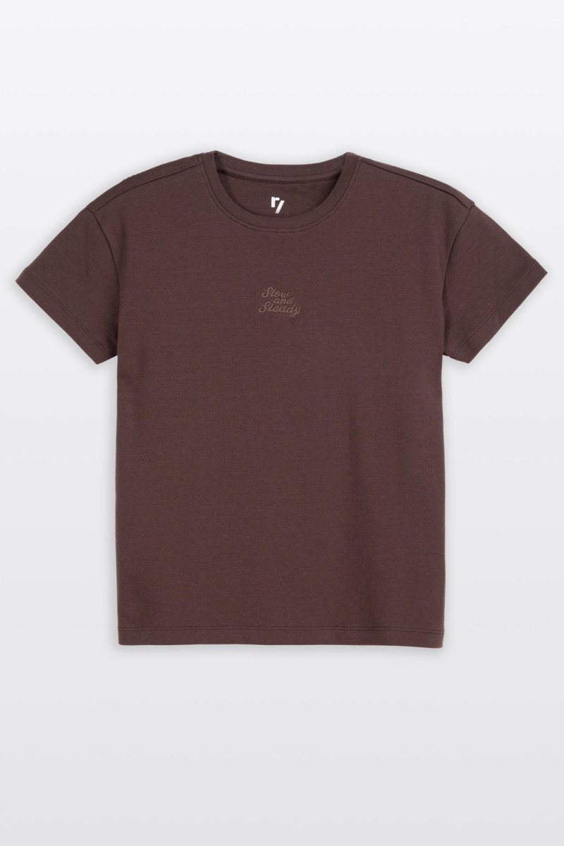 Brązowa bluzka REGULAR z krótkimi rękawami z minimalistycznym haftem