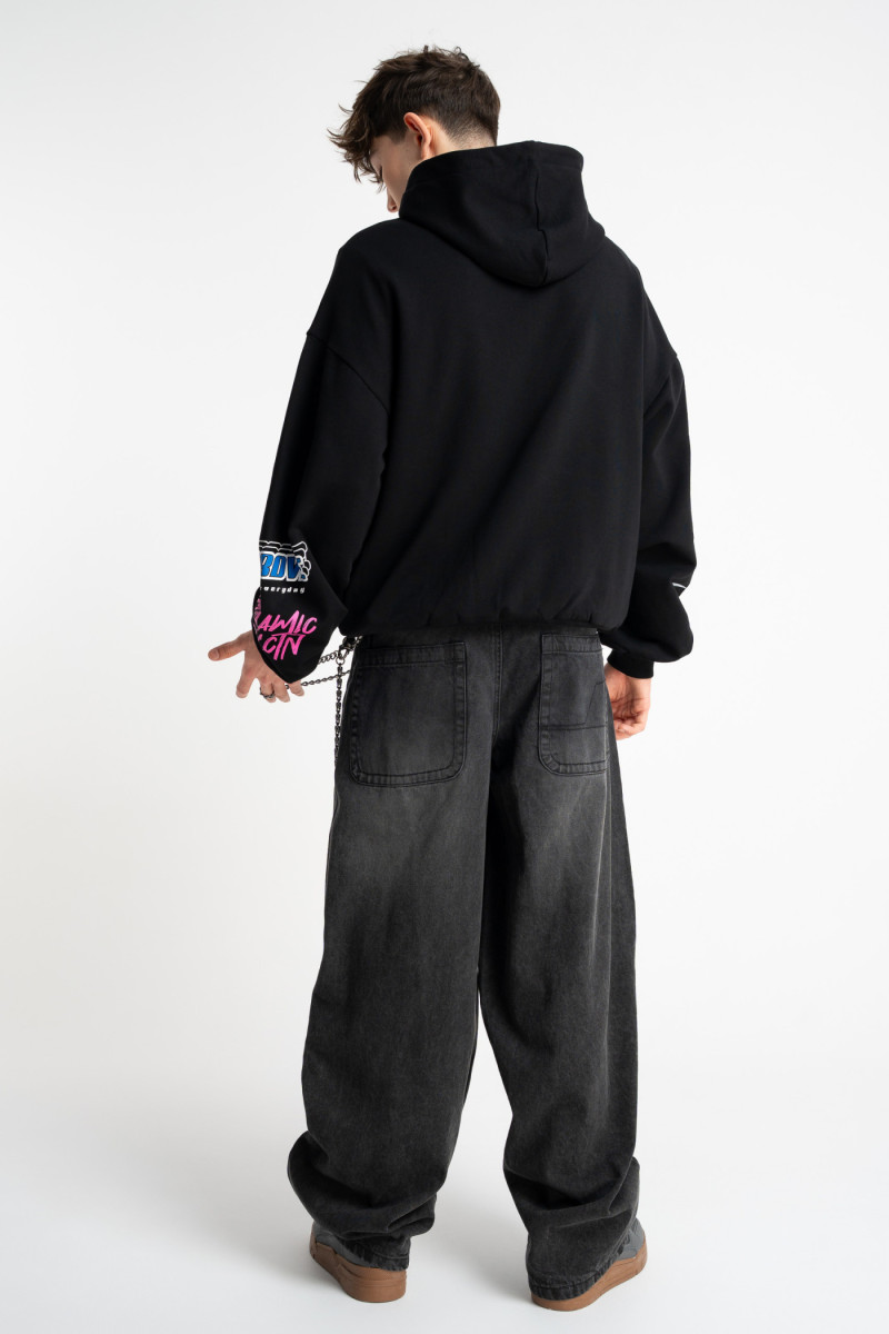 Czarna bluza BOXY z kapturem z autorską grafiką z przodu