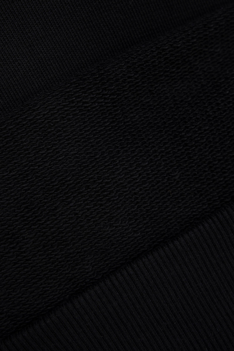 Czarna bluza BOXY z kapturem z autorską grafiką z przodu