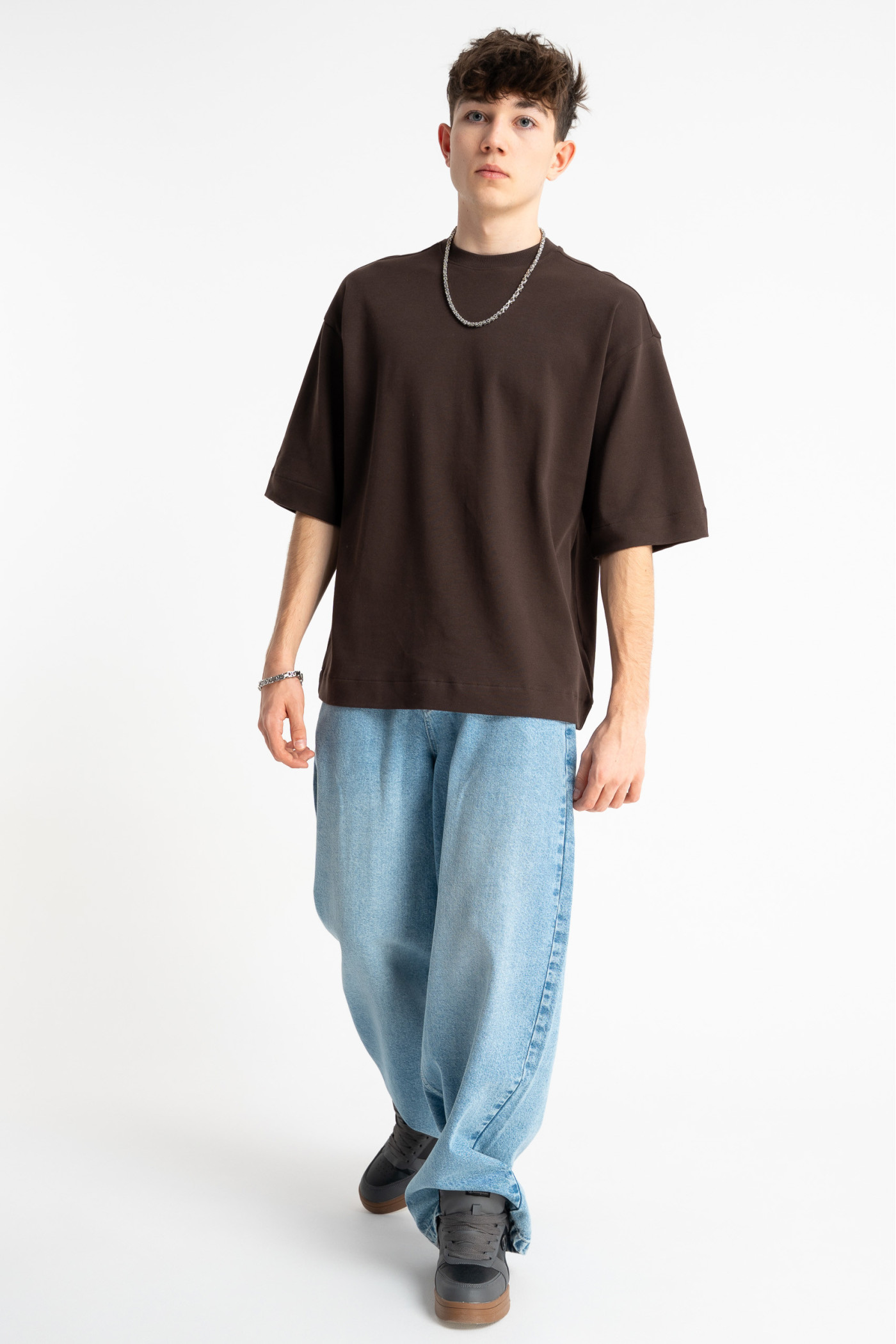 Niebieskie spodnie jeansowe SKATER z efektem sprania