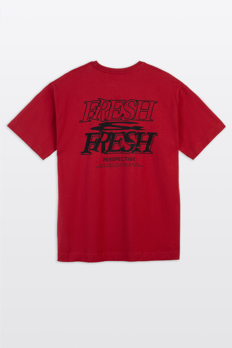 Czerwony t-shirt LOOSE z autorską grafiką z tyłu