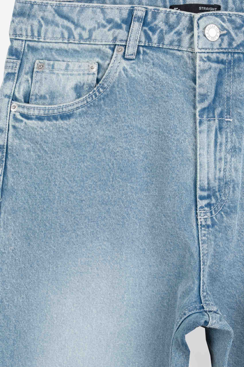 Niebieskie spodnie jeansowe STRAIGHT z przetarciami