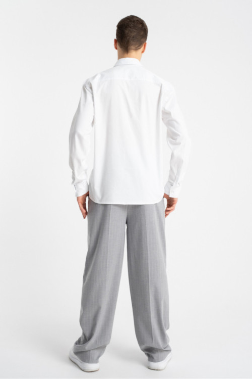 Biała koszula LOOSE z długim rękawem