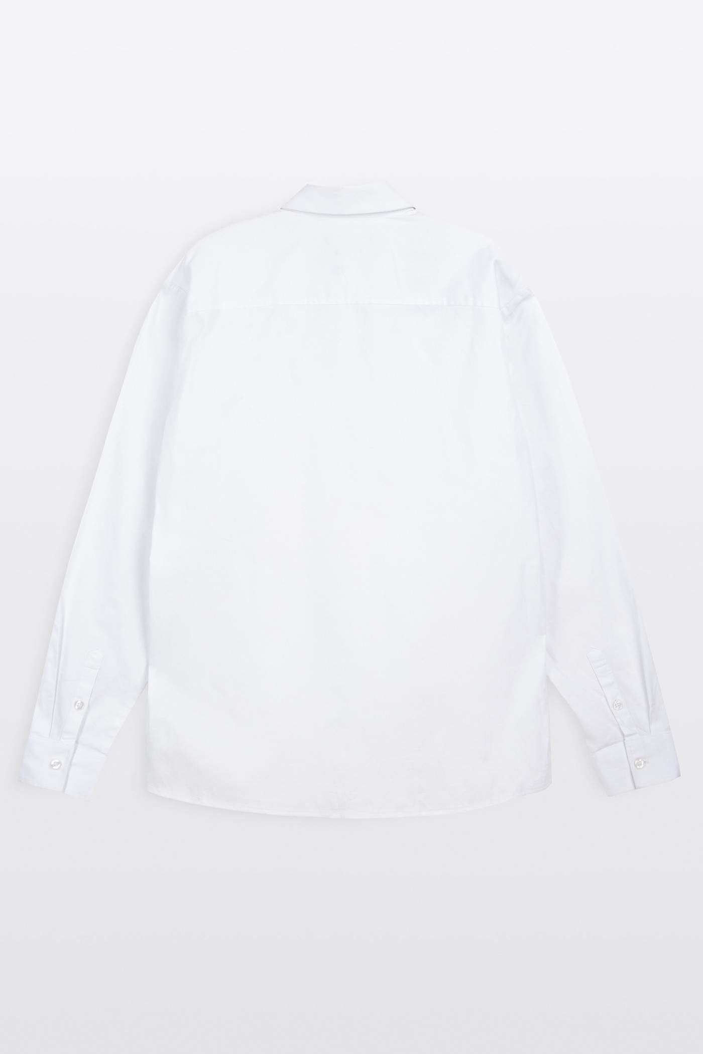 Biała koszula LOOSE z długim rękawem