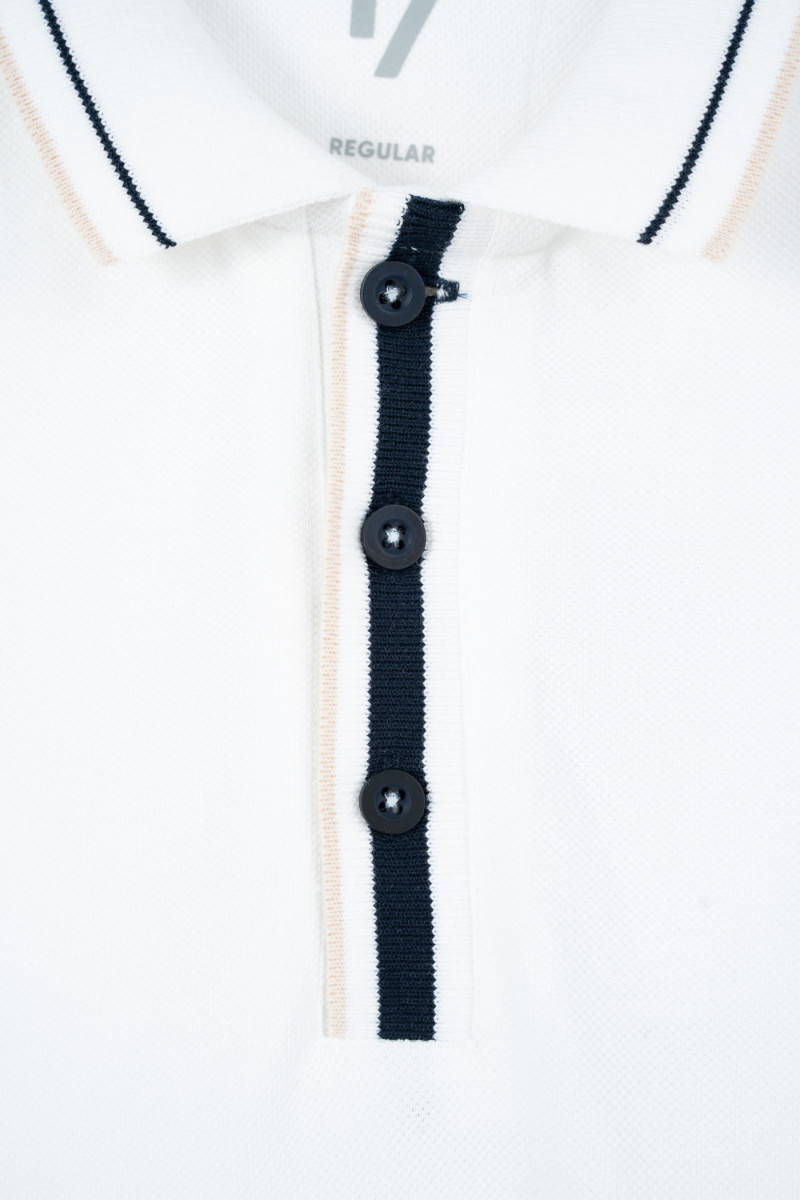 Biała koszulka polo REGULAR z krótkim rękawem z kontrastową lamówką