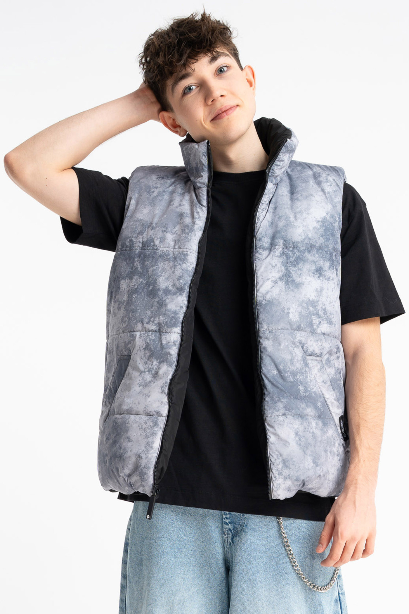 Dwustronny pikowany bezrękawnik