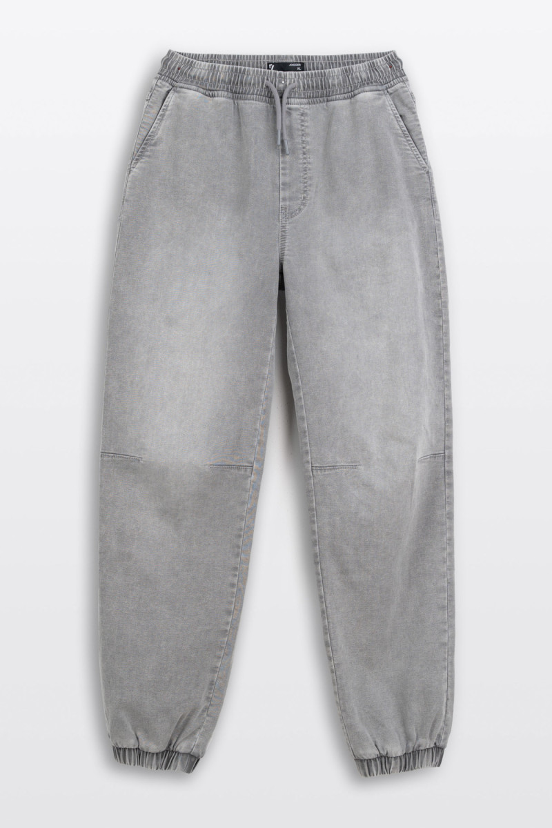 Jasnoszare spodnie jeansowe typu JOGGER z efektem sprania
