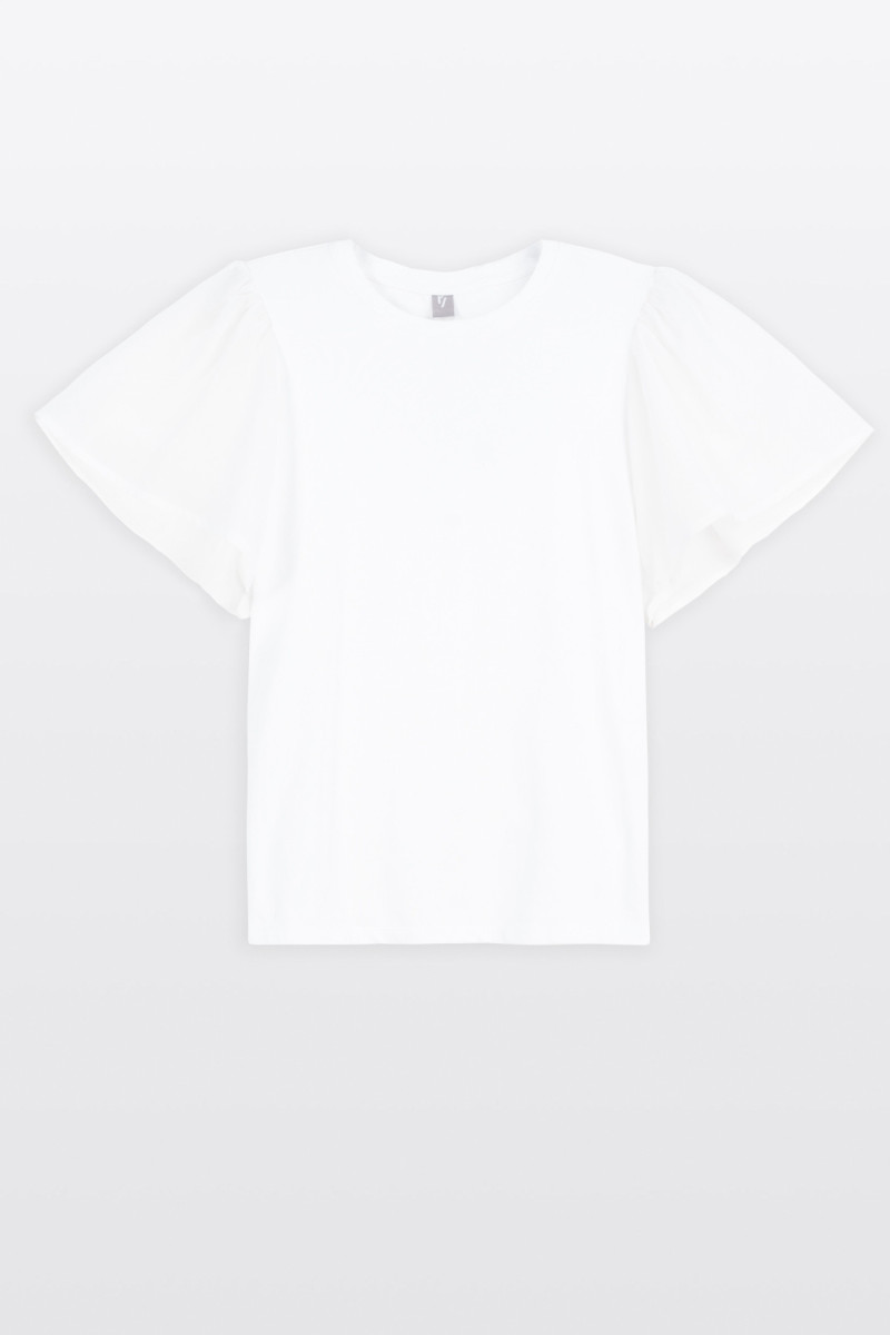 Biała bluzka z krótkimi ozdobnymi rękawami