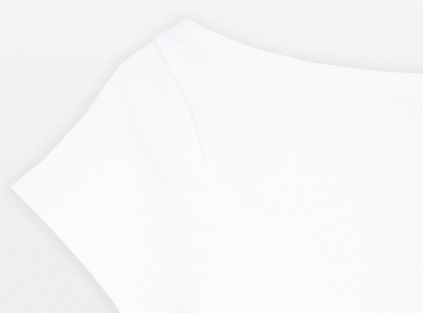 Gładka biała bluzka z dekoltem łódką